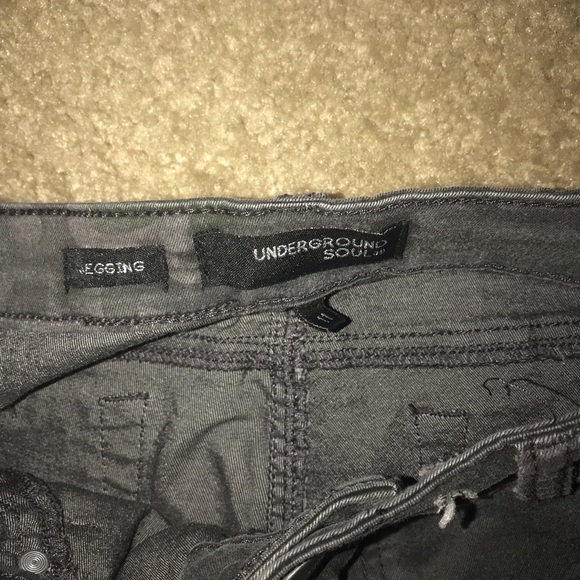 Jeans - Picture 2 of 2